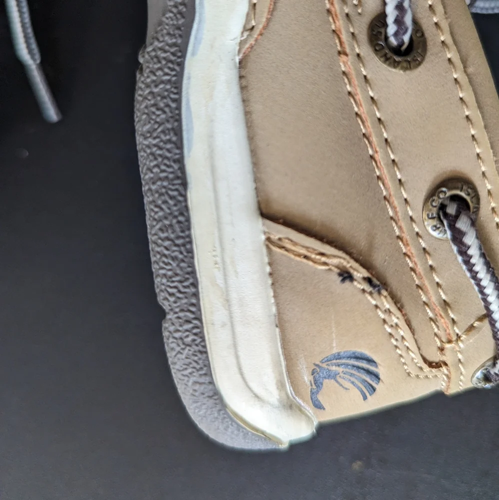 Island Surf Tan Top Sliders Boys Size 3